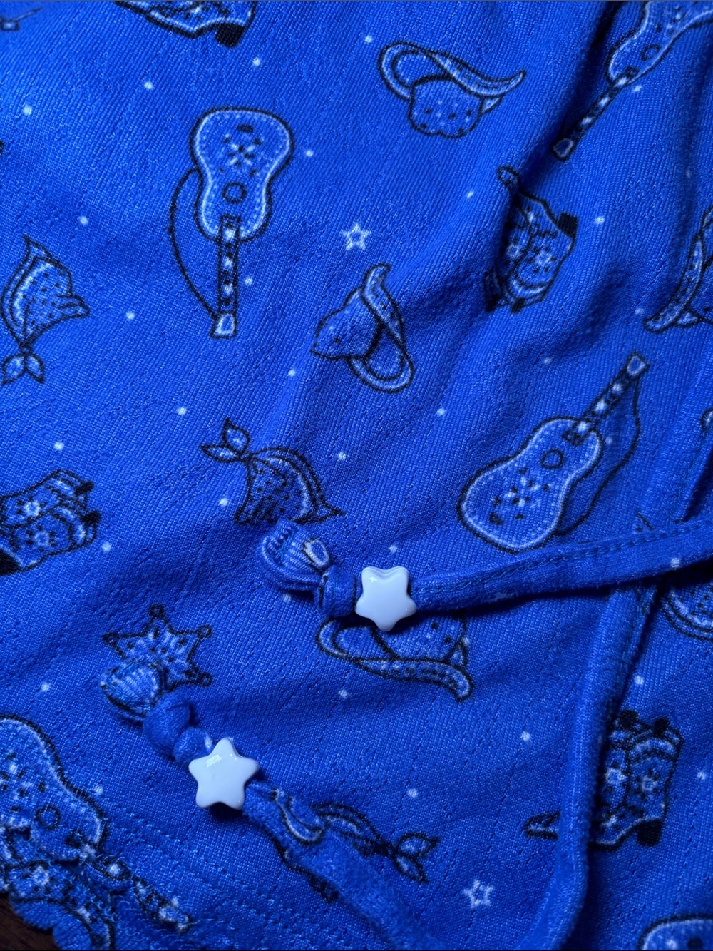 Worn Once Blue Sleeveless Guitar Print Pajama Set for Women - Picture 3 of 3